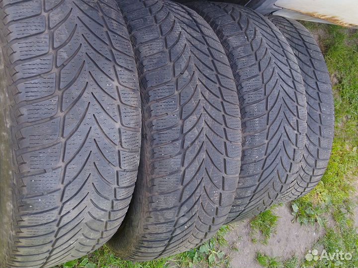 Goodyear UltraGrip Ice 2 205/55 R16 94T