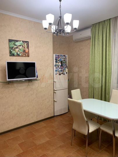 3-к. квартира, 115,7 м², 4/8 эт.