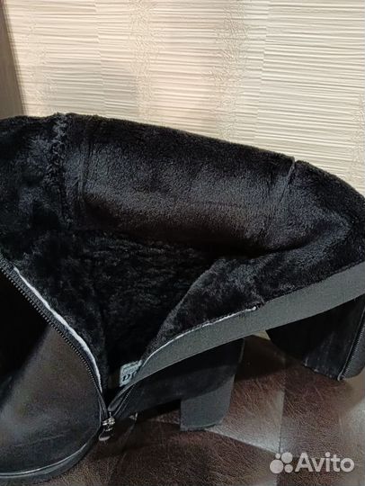 Зимние женские сапоги 38