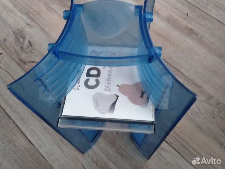 Подставка под CD / DVD диски