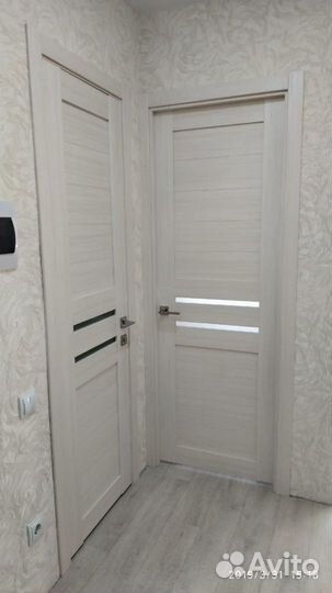 Двери межкомнатные с коробкой новые деревянные