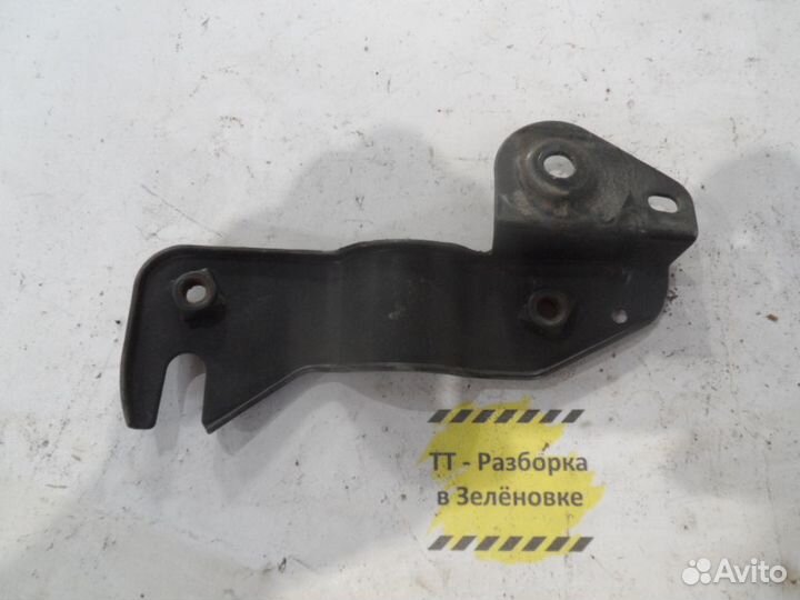 Кронштейн солнцезащитного козырька scania 116098