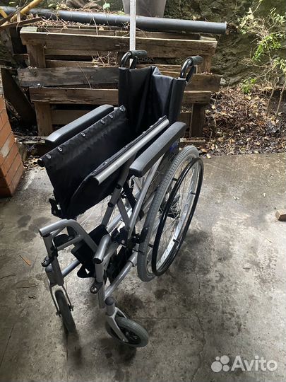 Коляска инвалидная новая