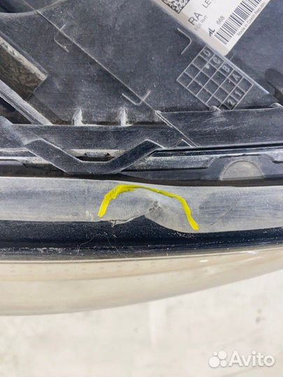 Фара светодиодная передняя правая Mercedes-Benz