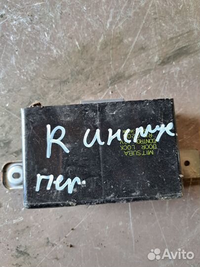 Блок управления двери Honda Inspire