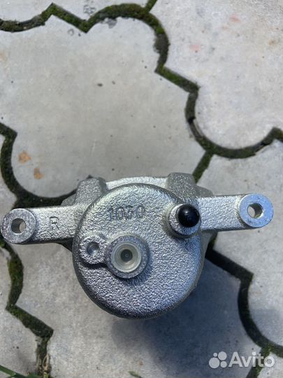 Суппорт тормозной toyota corolla E120