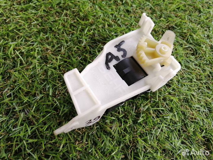 Сервопривод заслонок печки Audi A5