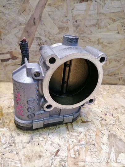 Дроссельная заслонка Audi A6 C6 3.2 AUK