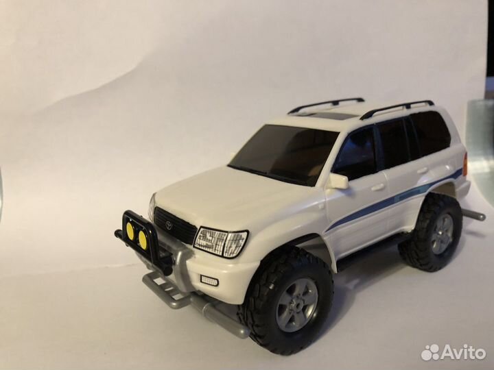 Tamiya toyota land cruiser 100 wagon