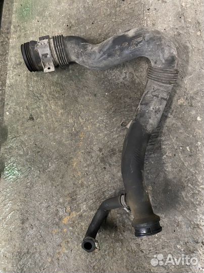 Патрубок турбины Discovery 3 2,7 PHD500082