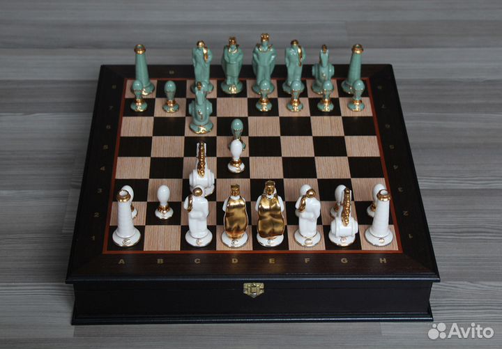 Коллекционные фарфоровые шахматы 
