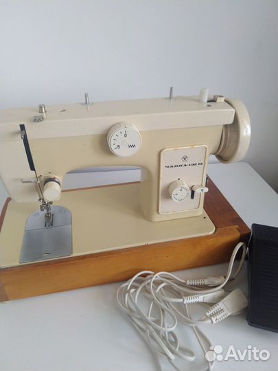 Швейная машина Чайка 132м