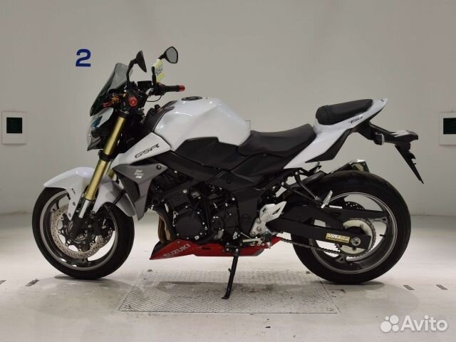 Suzuki GSR750A