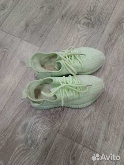 Кроссовки детские