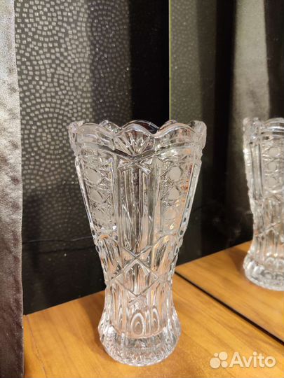 Хрустальная ваза