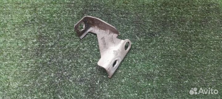 Кронштейн (сопут. товар) Audi Audi A8 4E 2002-2