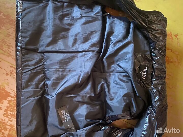 Жилетка мужская утепленная с капюшоном