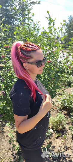 Модель на афрокосы афрохвост