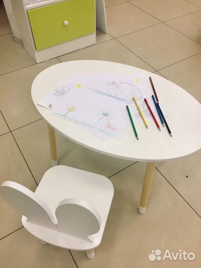 Детский стол и стульчик