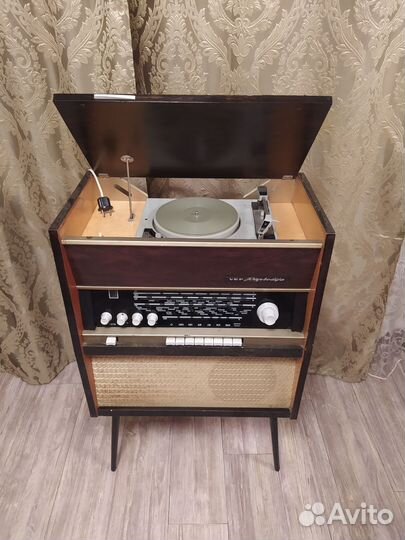 Радиола ламповая вэф Рапсодия СССР