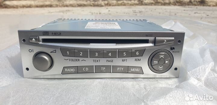 Автомагнитола Mitsubishi