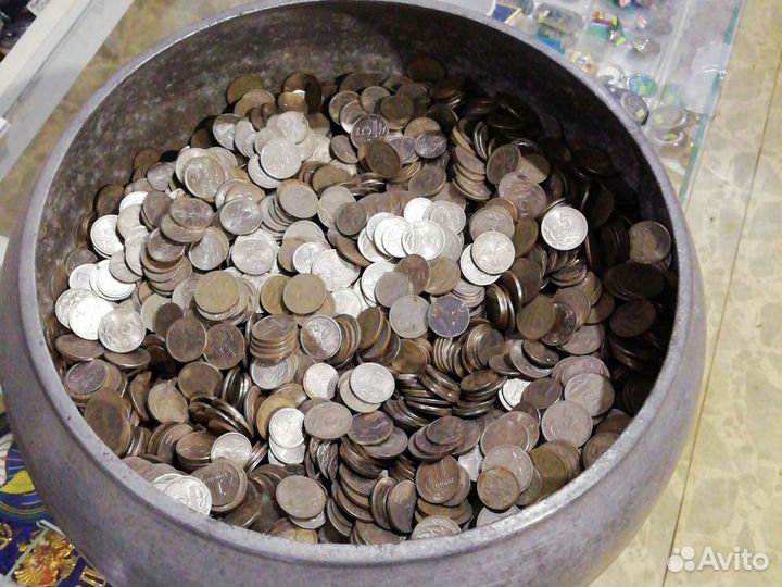 Монеты 1 копеек и 5 копеек