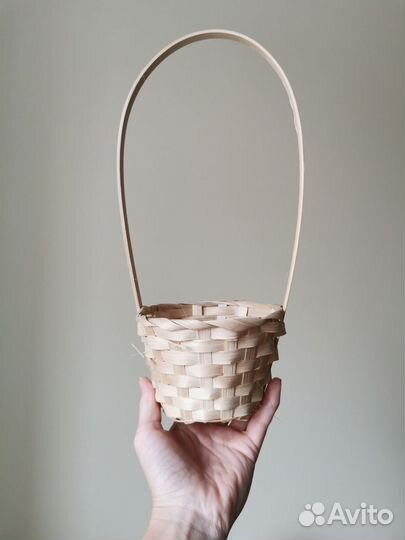 Корзина плетеная для цветов
