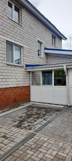 Дом 176 м² на участке 10 сот.