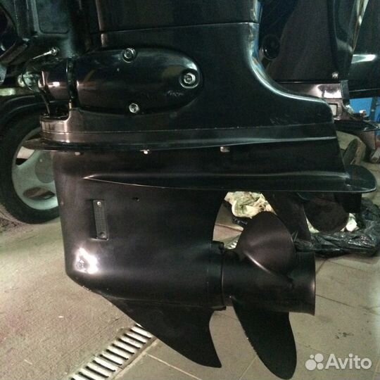 Лодочный мотор Suzuki DF-140 2011