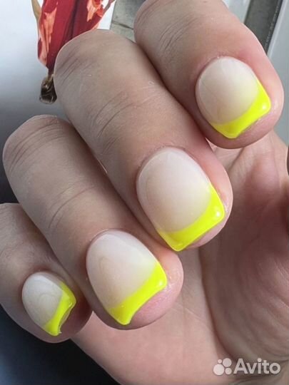 Маникюр с покрытием гель-лаком