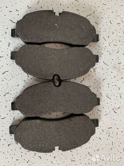 Колодки тормозные передние Ford Transit Tourneo