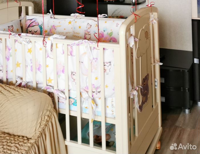 Продам детскую кроватку