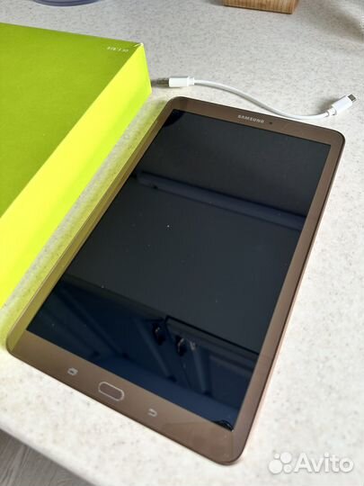 Планшет Samsung galaxy tab e