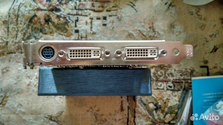 Nvidia 7900GS \ 2 выхода DVI \ Для 2 мониторов
