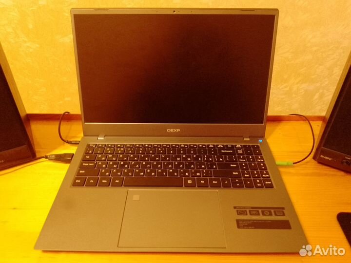 Ноутбук Dexp Atlas M15-I3W300