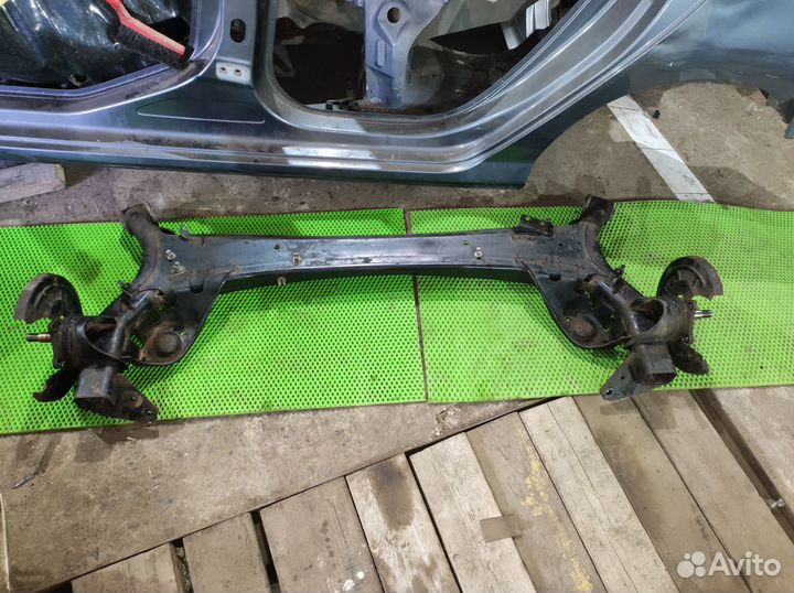 Балка подвески задняя Renault Megane 2