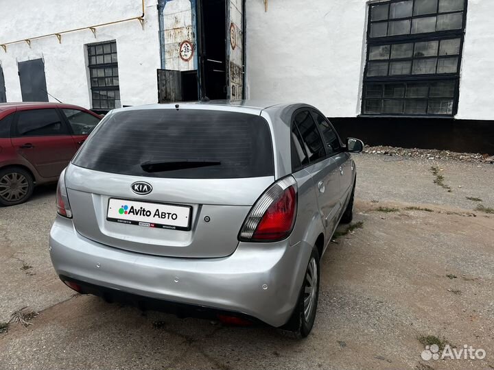 Kia Rio 1.4 AT, 2011, 260 000 км