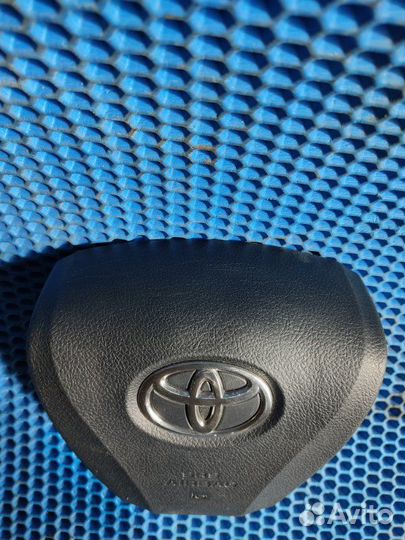 Подушка безопасности Airbag в руль Toyota Camry