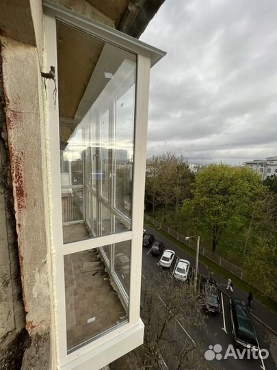 Балкон с выносом или лоджия пластиковая