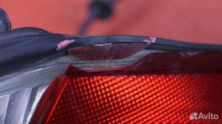 Фонарь задний правый Hyundai Santa Fe SM D4EA 9240