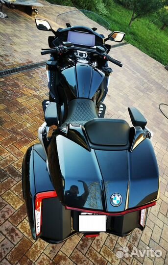 BMW K1600B