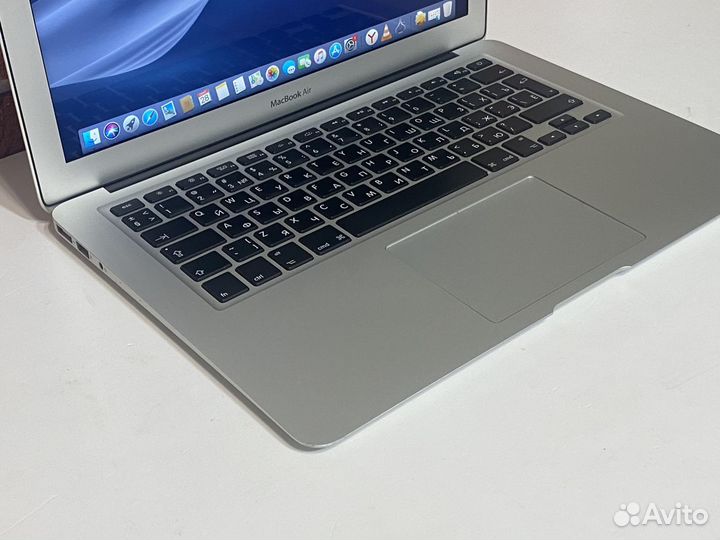 MacBook Air 13 2017 i5\128gb\8gb