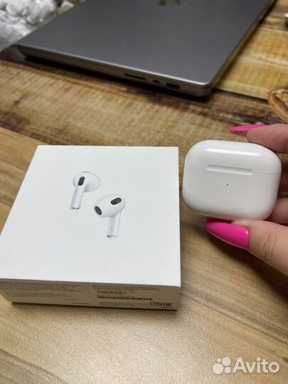 Беспроводные наушники apple airpods 3