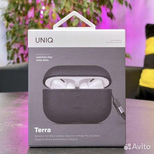 Чехол кожаный Uniq AirPods Pro 2 (Новый)