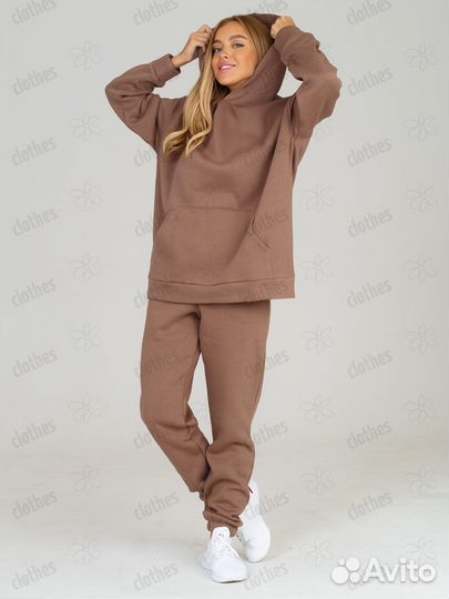 Спортивный костюм женский новый