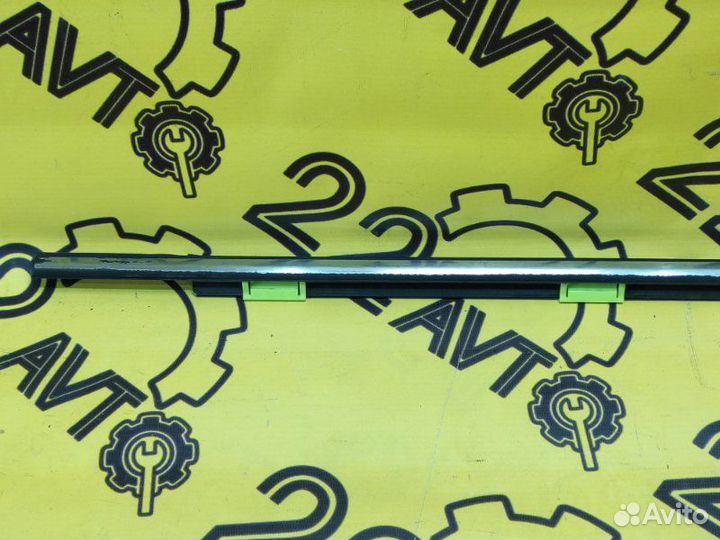 Молдинг стекла (на дверь) передний правый Honda