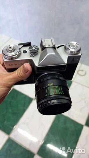 Фотоаппарат СССР zenit-E и polaroid 635CL