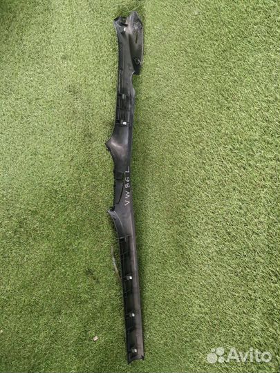 Накладка на порог левая Volkswagen Passat B6