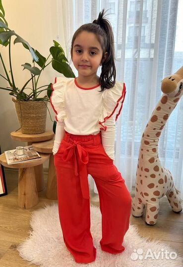 Красивый костюм