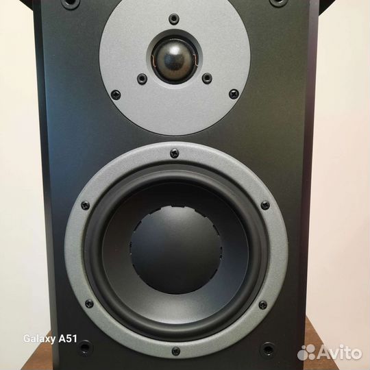 Dynaudio dm 2/7